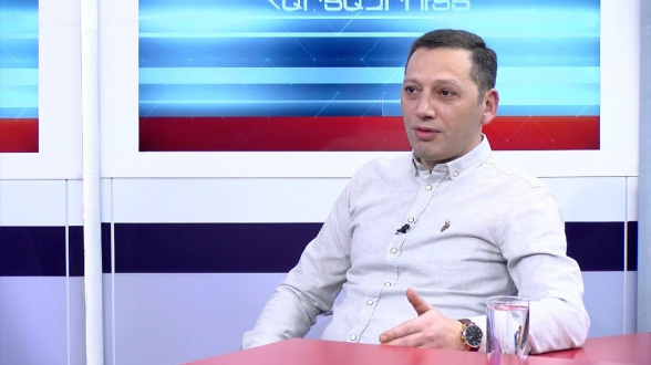 Սահմանադրությունում «Հայաստանի Հանրապետություն» բառերը փոխարինել՝ «Հայաստանի Հանրապետության անվան աշխատանքային գաղութ»